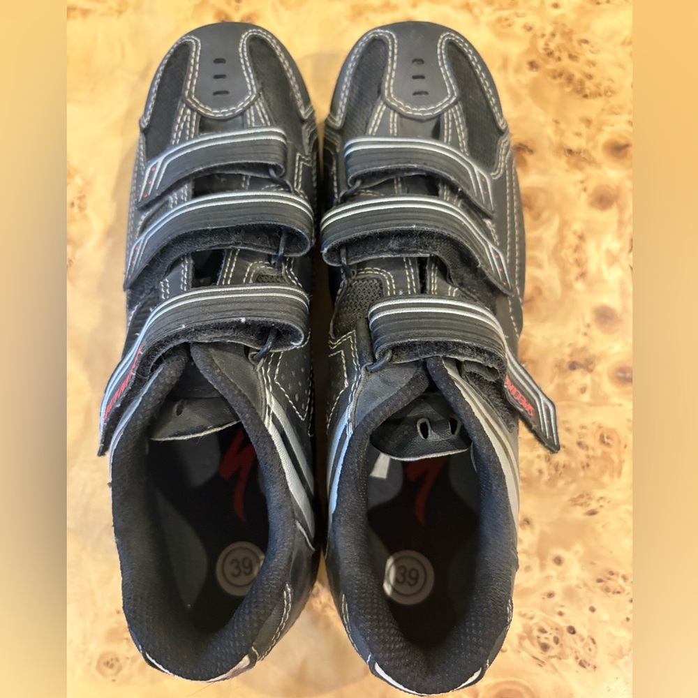 Specialized black cycling cleats
